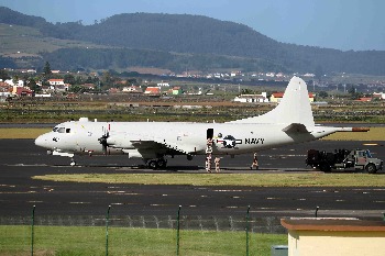 P-3SPA van VPU-2 at Lajes. "404" is not its real side number (photo: Collection P-3 Orion Research Group)