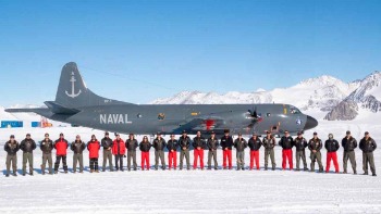 One of the two Orions of the Armada de Chile at Antarctica (photo: Armada de Chile)